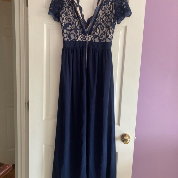 Vintage Winter Gown - Picture 5 of 5